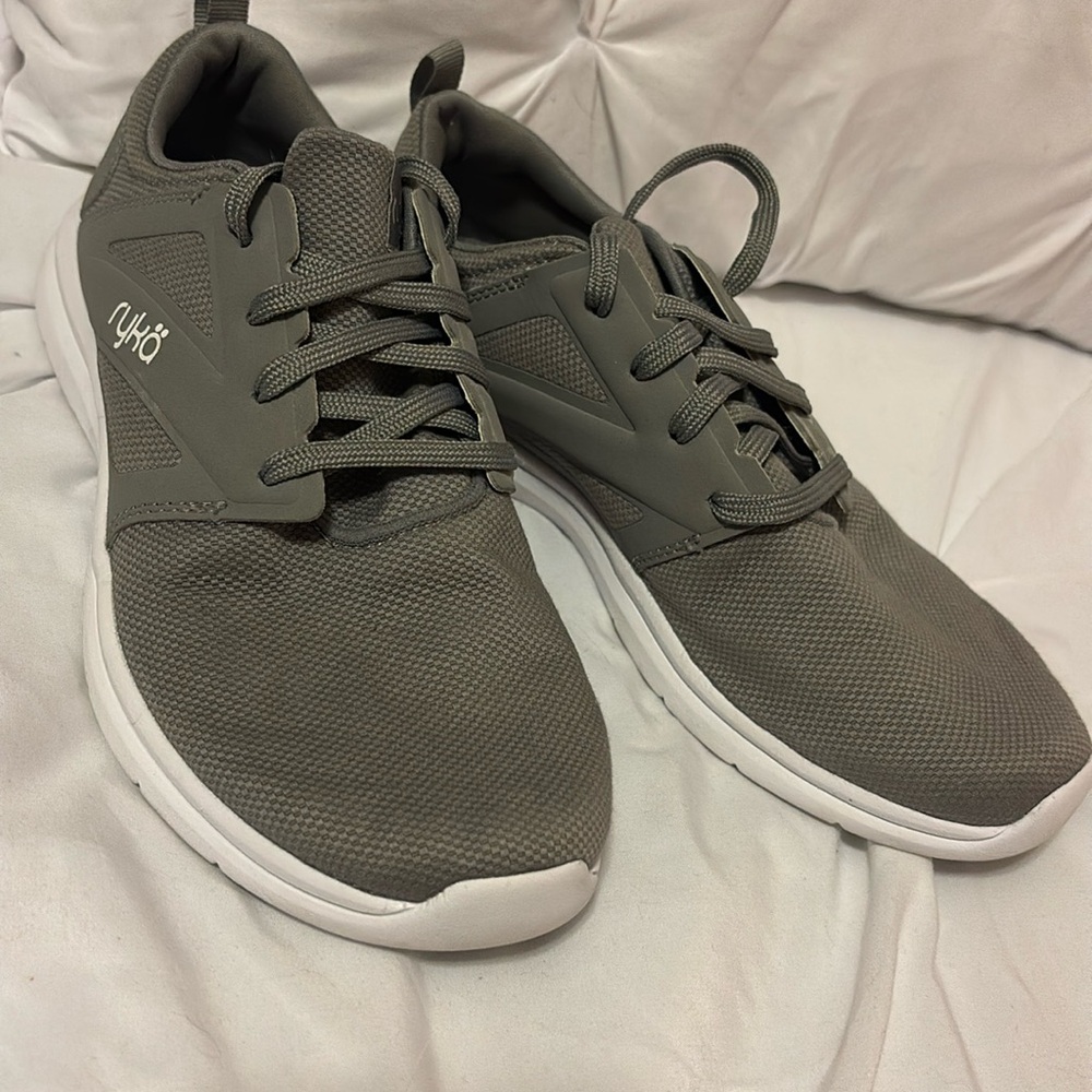 Ryka Sneakers 8.5
